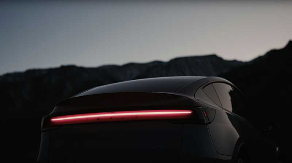 테슬라 모델Y 어제 정식 릴리즈된 사진