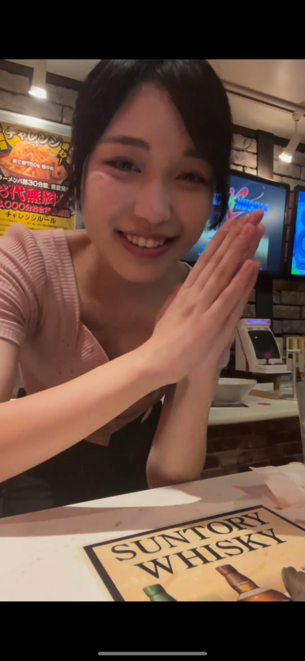 라멘 3KG 먹어버린 일본 누나 배 수준ㅎㄷㄷ