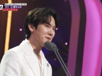 sbs연예대상  신인상 유연석 수상