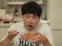 라면 만든 사람 상줬으면 좋겠다