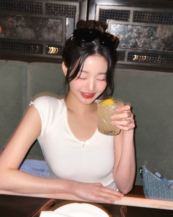 장원영 단 한장