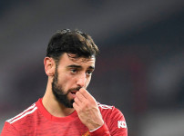 ???: 안토니도 맨유나가니까 날라다닌다고?