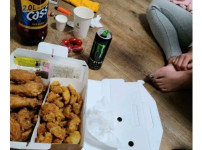 여사친과 모텔에서 먹은 치킨 리뷰