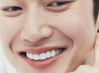 꾸미지않는 남자는 긁지 않은 복권이다