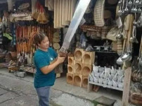 남자라면 주머니칼 하나 정돈 갖고 다녀야...