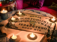 한국서 사망자와  영상 대화  가능한 기술 개발 Re memory 화제