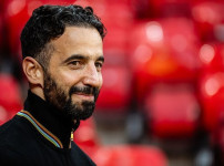 축구를 너무 잘해서 할말이 없으신가요?