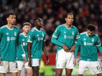 리버풀 슬롯 감독 리그 4연패 후 기자회견 불참 결정 팀 분위기 침체