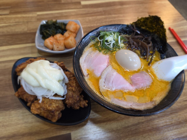 점심 라멘으로 한끼