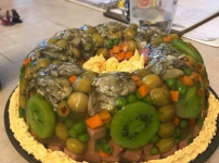 어머님... 힘들게 준비한 요리입니다....