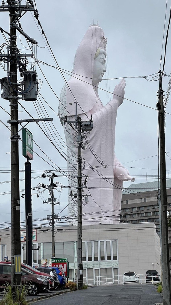 일본에 있는 초거대 불상