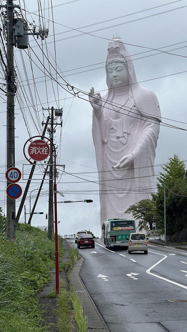 일본에 있는 초거대 불상
