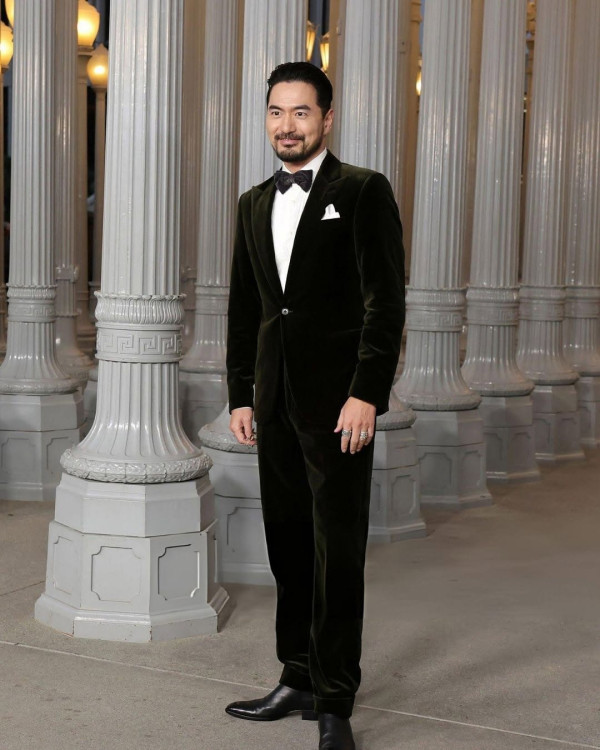 최근 행사장에서 사진 찍힌 이진욱