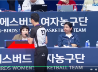 경기 돌려보다가 재밌는거 발견