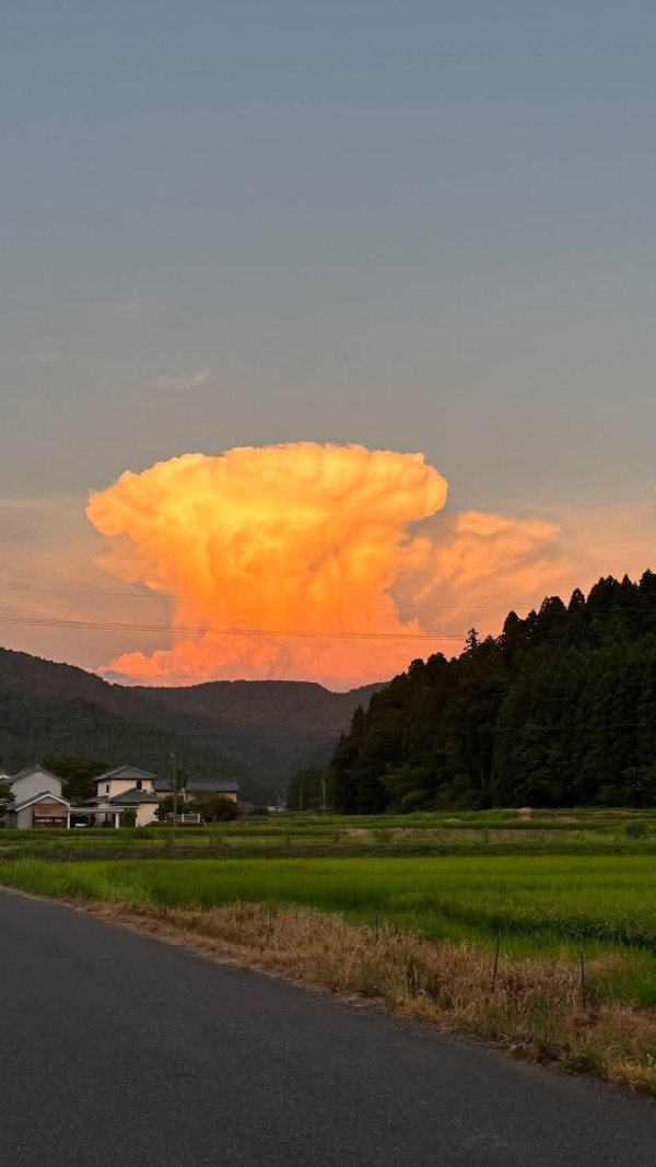 일본에서 찍혔다는 구름