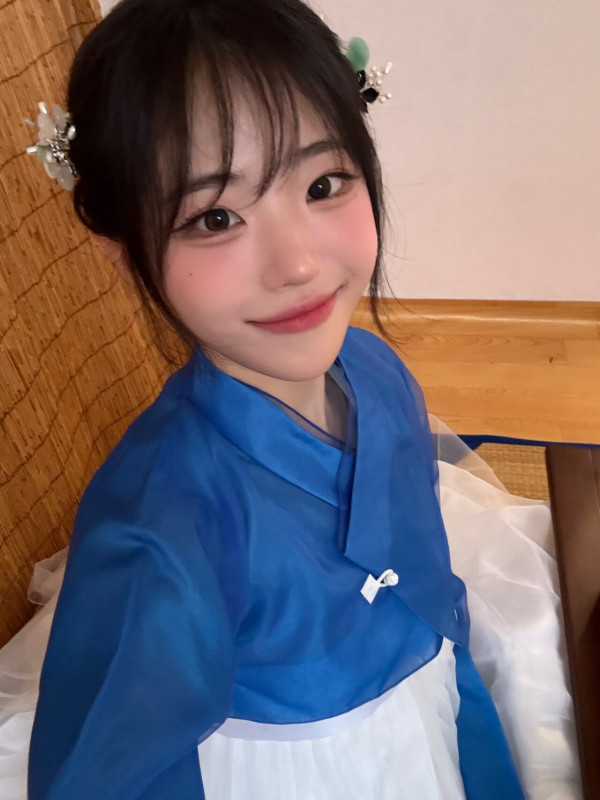 QWER 히나 사진/영상 모음