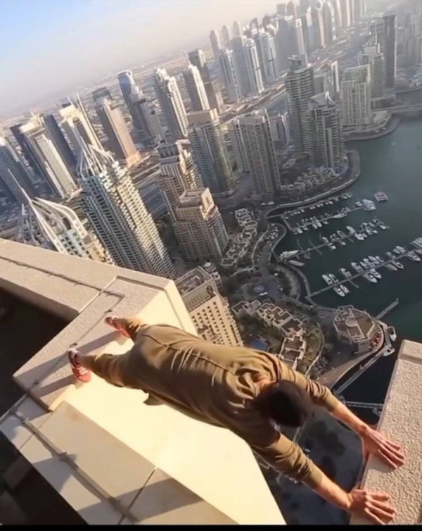 10초 버티면 바로 통장에 일시불 100억 입금